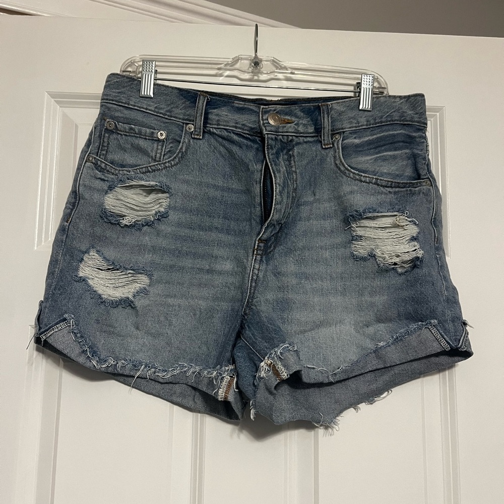 Aeropostale Blue Distressed Mom Jean Shorts, size 12